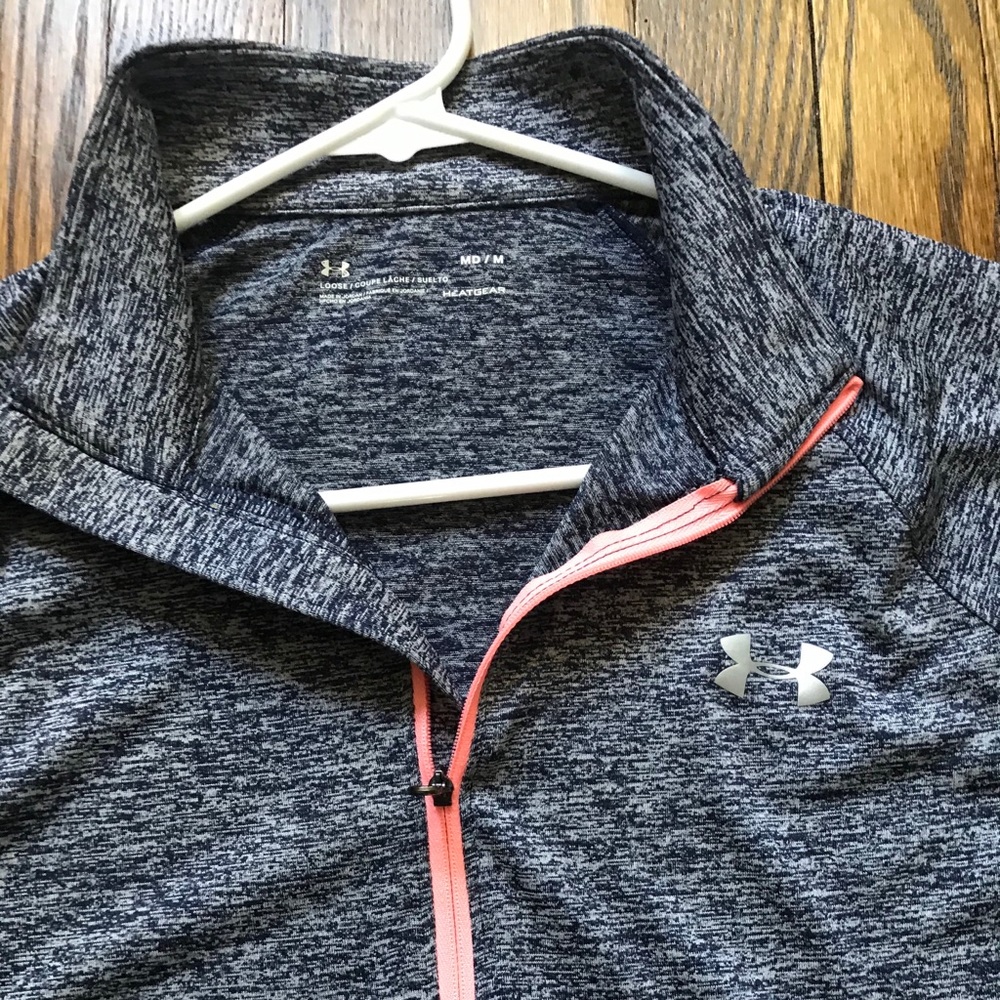 Woman’s Under Armour 1/4 zip pullover